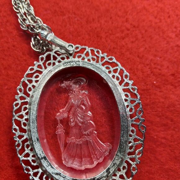 Vintage Avon Victorian Lady Pendant Silver tone metal Chain & box Cottagecore - Picture 5 of 8
